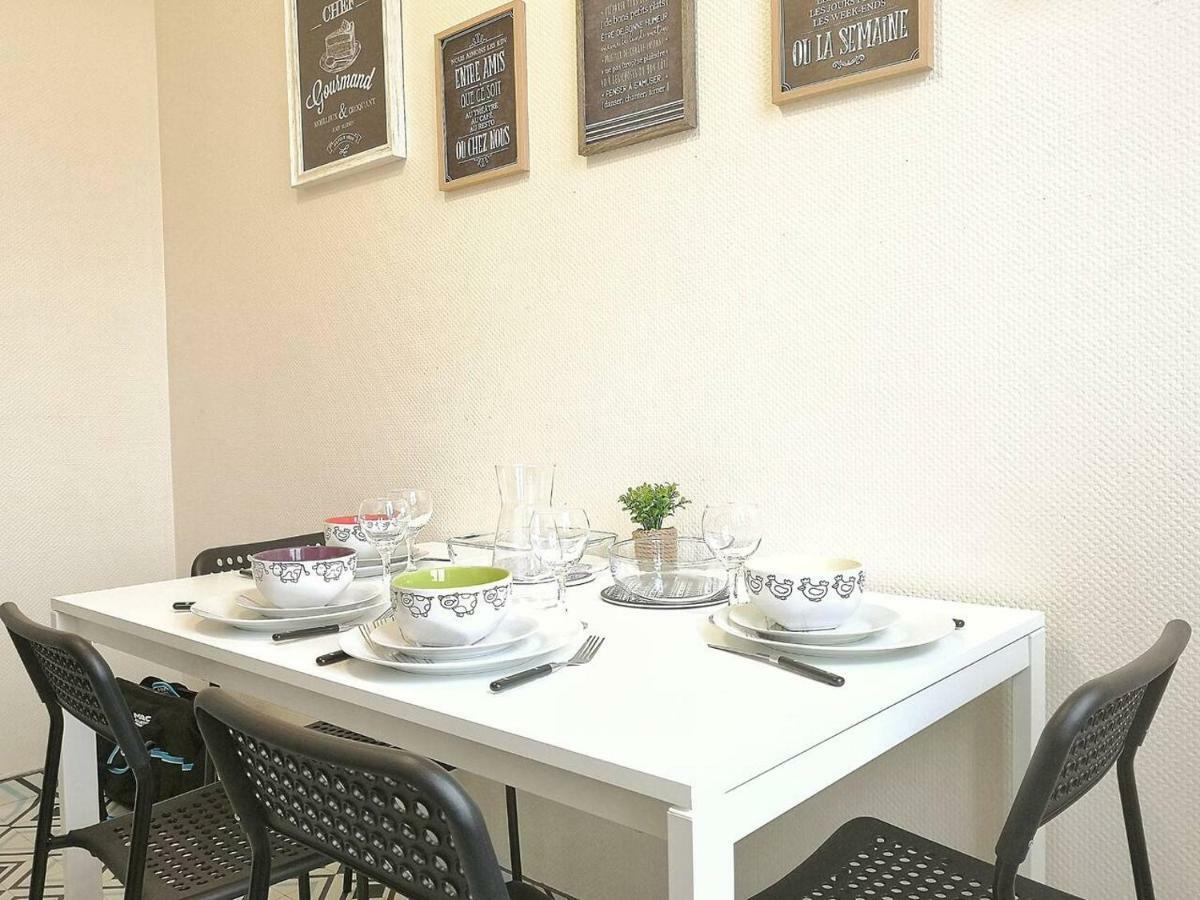 Le XI - Suite Colmar Gare - Parking エクステリア 写真