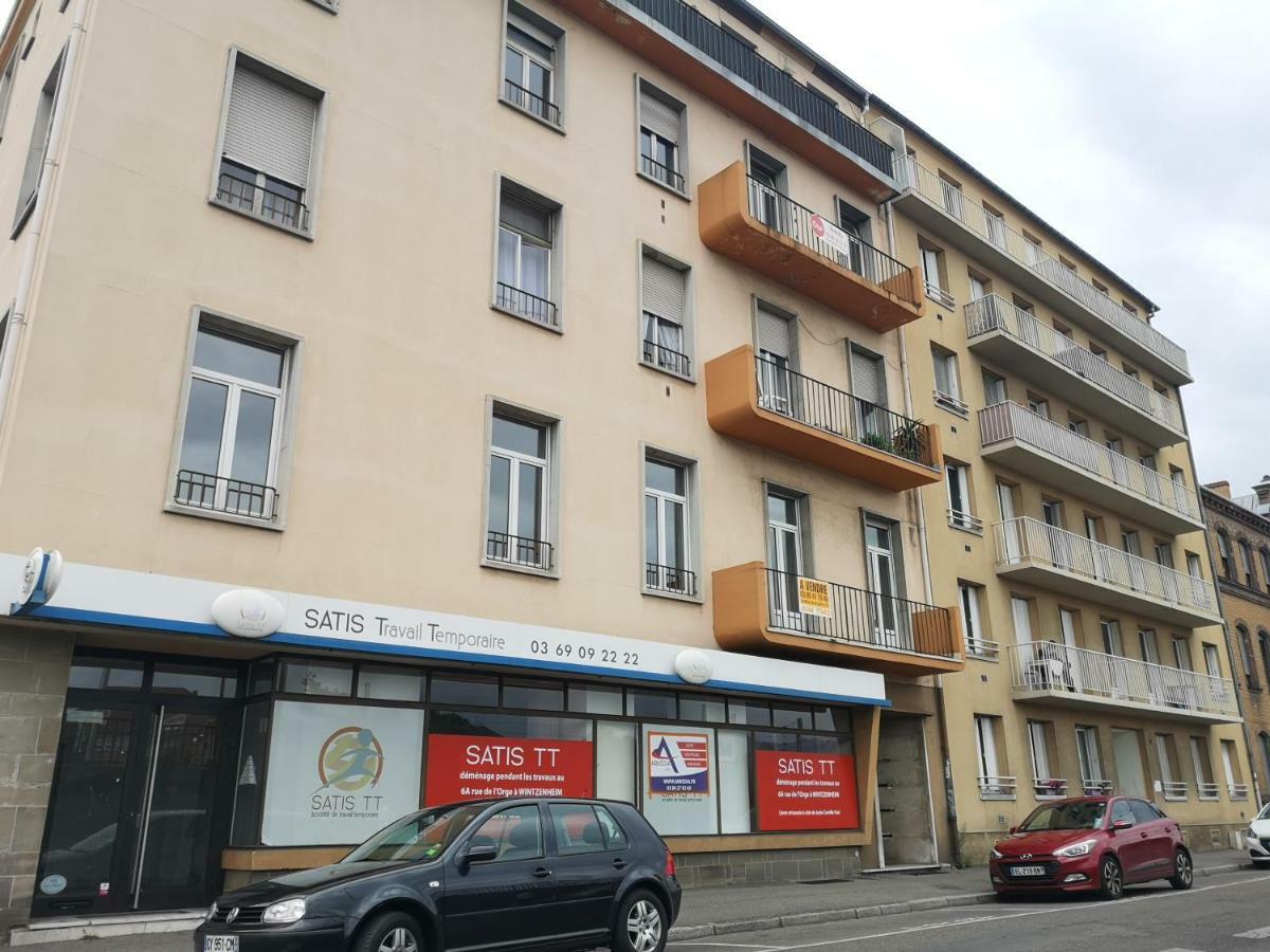 Le XI - Suite Colmar Gare - Parking エクステリア 写真